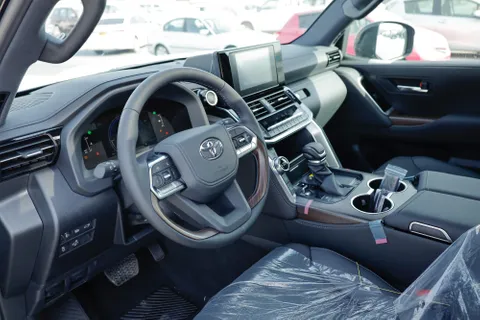 New Toyota Land Cruiser 2025