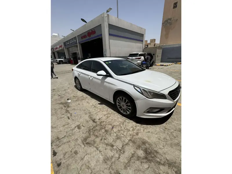 Discover undefined undefined Exterior Interior Images.Find all aspects and details of cars.