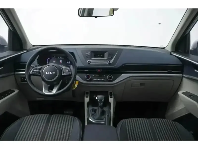 KIA Carens 2024