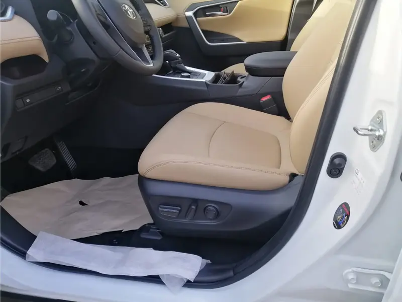 Toyota RAV4 2024, LTD 4X4 HEV, ODO 103KM (full option) cash sale