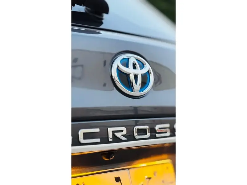 Toyota Corolla Cross 2023 LE HEV 4X2 1.8 PETROL SUV 5Dr AUTOMATIC