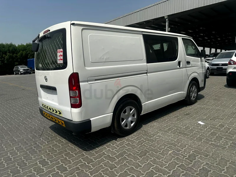 Toyota Hiace 2018
