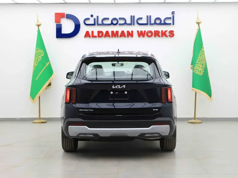 Discover undefined undefined Exterior Interior Images.Find all aspects and details of cars.