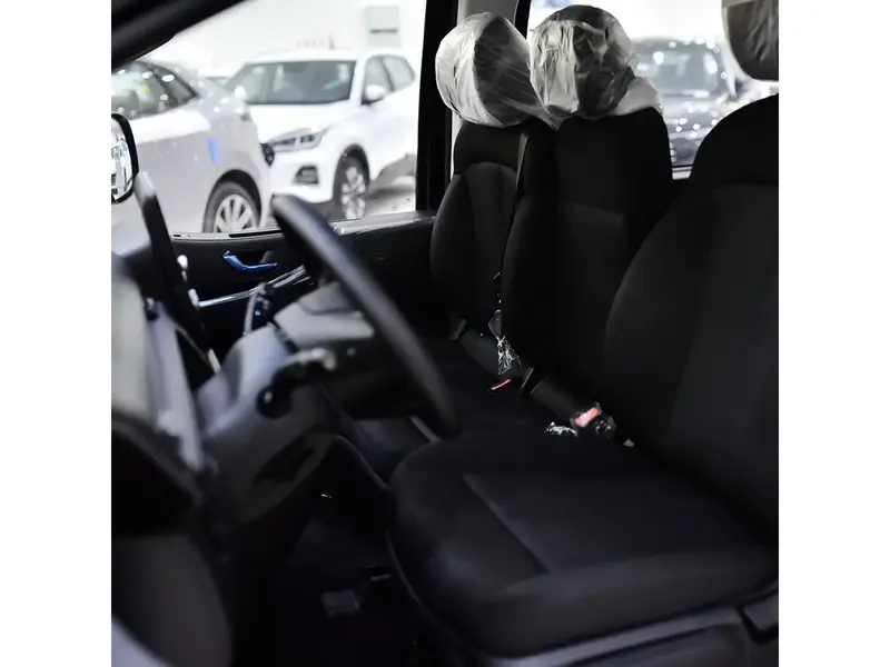 Hyundai Staria 2025