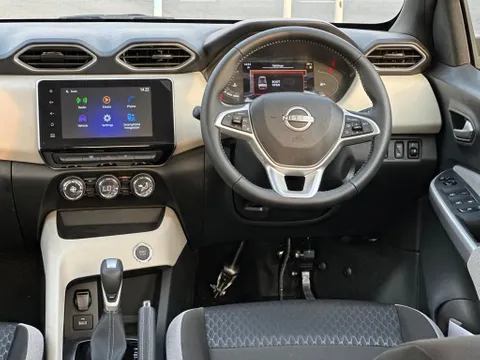 New Nissan Magnite 1.0T SV 2023