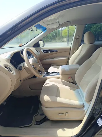 Nissan Pathfinder 3.5L S 2WD 2015