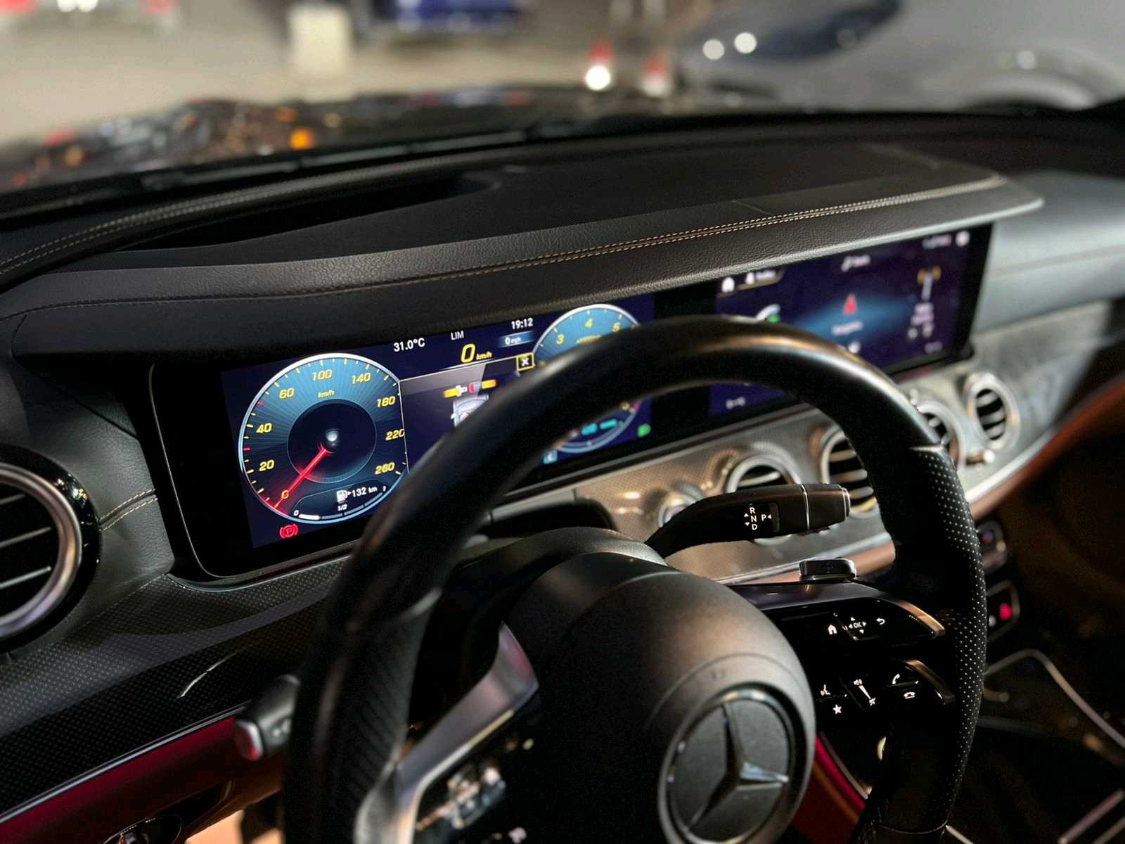 مرسيدس بنز E Class 2021
