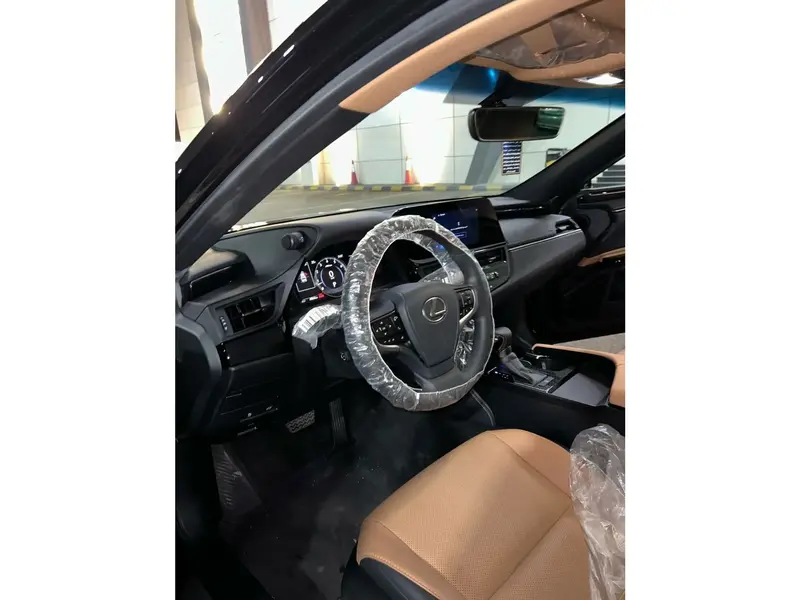 Discover undefined undefined Exterior Interior Images.Find all aspects and details of cars.