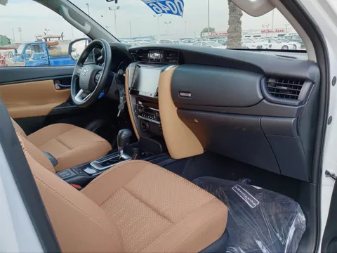 New Toyota Fortuner 2.7L 4X4 2023