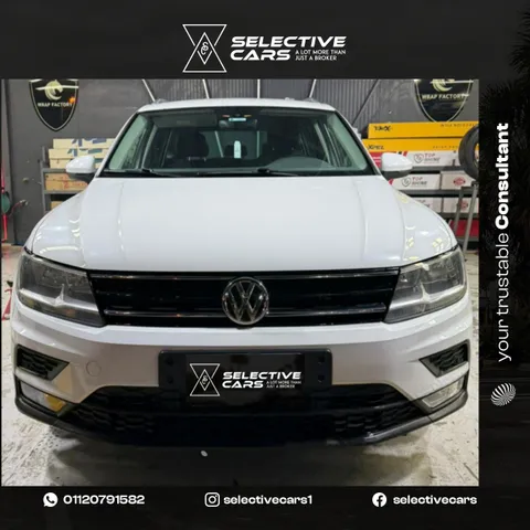 Discover undefined undefined Exterior Interior Images.Find all aspects and details of cars.