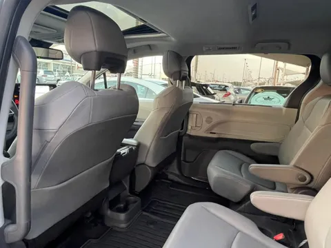 Toyota Sienna 2021