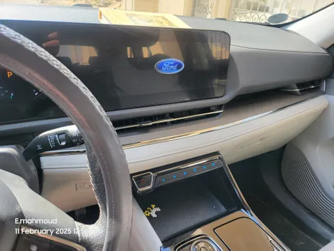 Discover undefined undefined Exterior Interior Images.Find all aspects and details of cars.