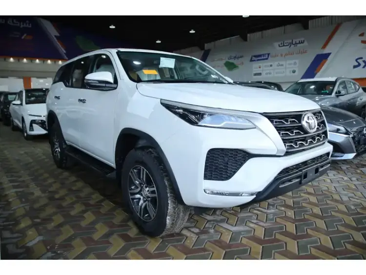 toyota toyota-fortuner image Toyota Fortuner 2025