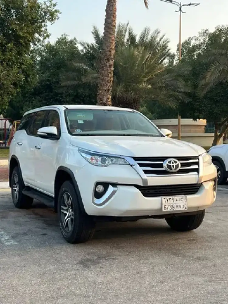 toyota toyota-fortuner image Toyota Fortuner 2017
