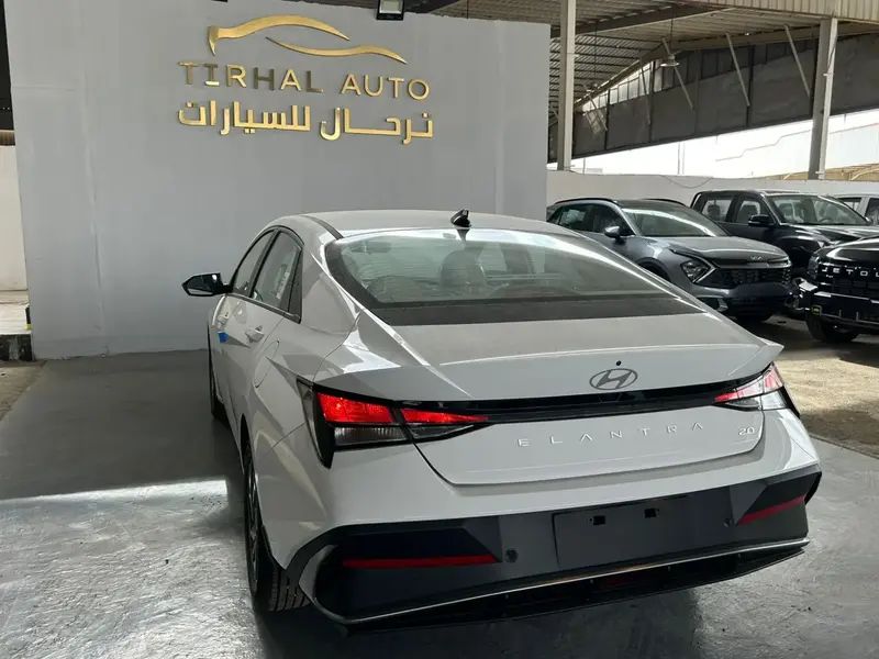 Hyundai Elantra 2025