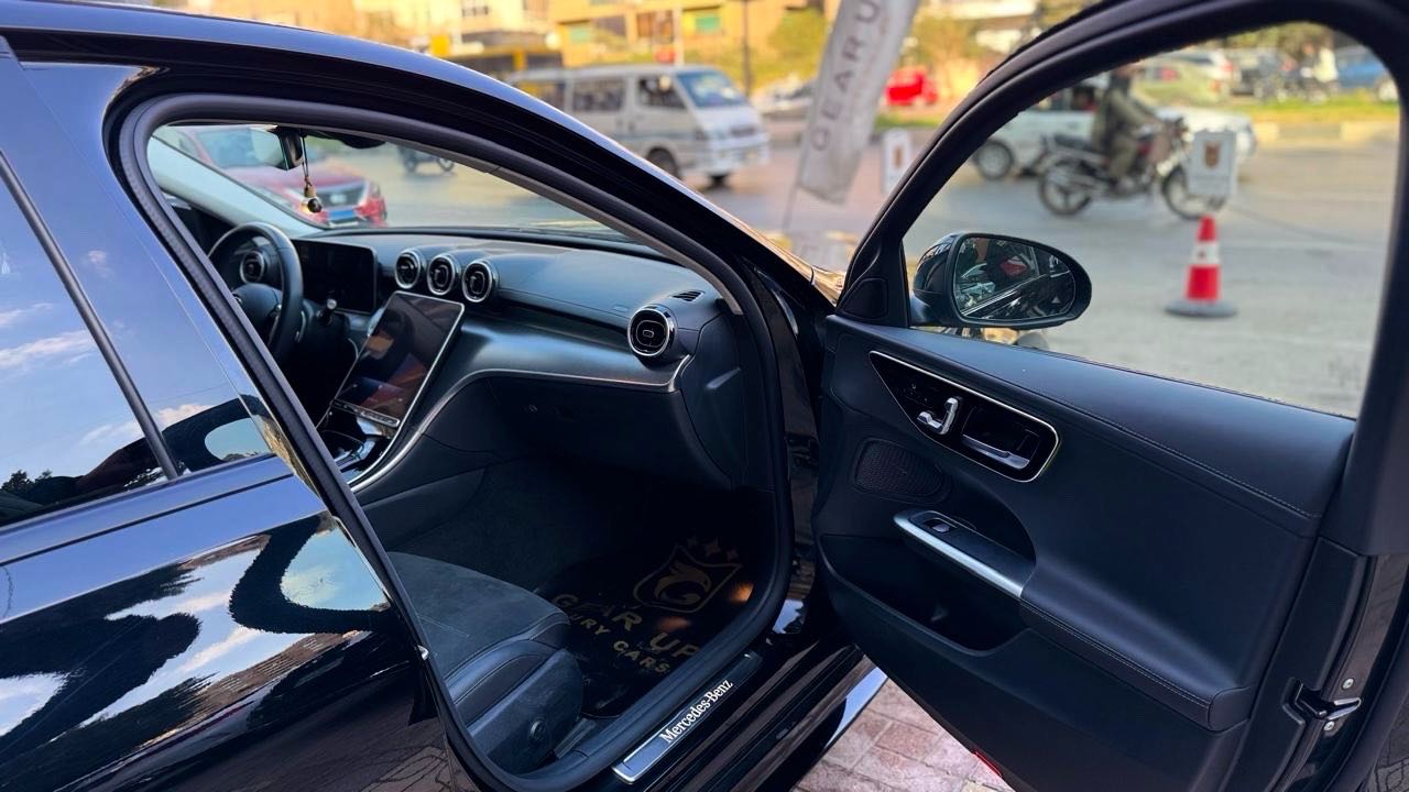 مرسيدس بنز C Class 2024
