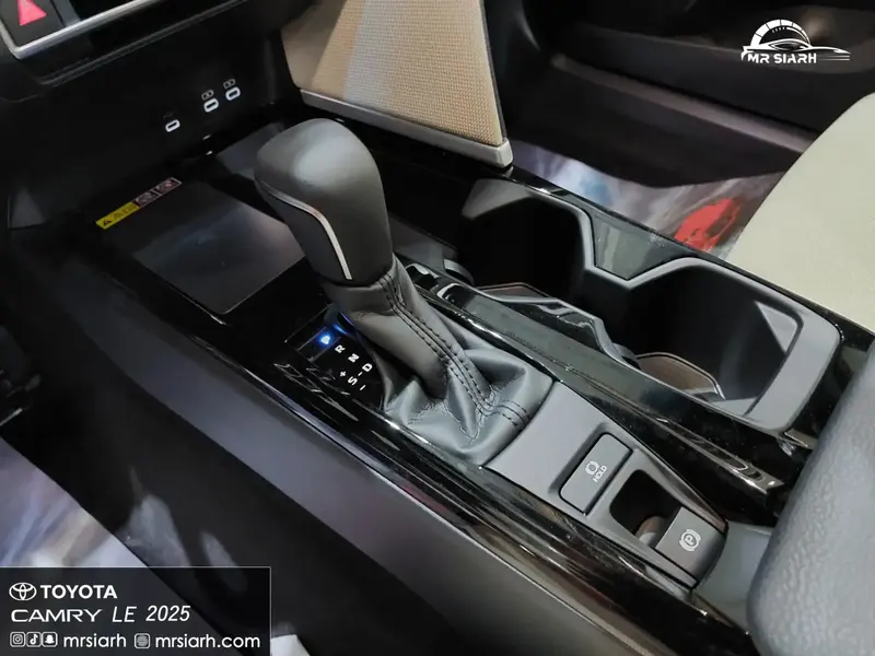 Toyota Camry 2025