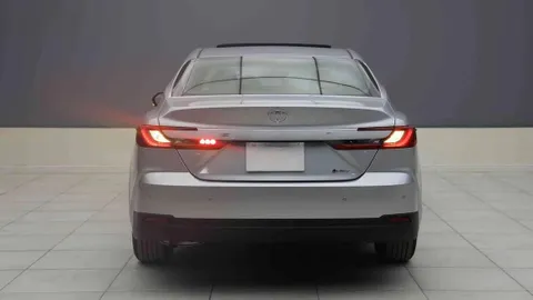 Discover undefined undefined Exterior Interior Images.Find all aspects and details of cars.