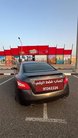 استكشف undefined undefined الصور الخارجية والداخلية. اكتشف جميع جوانب وتفاصيل السيارات.