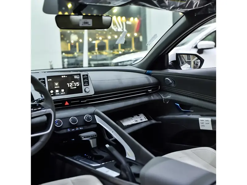 Hyundai Elantra 2025