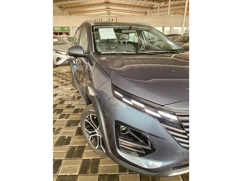 Discover undefined undefined Exterior Interior Images.Find all aspects and details of cars.