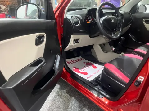 Discover undefined undefined Exterior Interior Images.Find all aspects and details of cars.