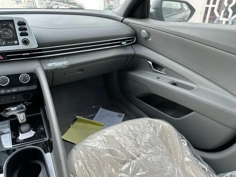 Hyundai Elantra 2025