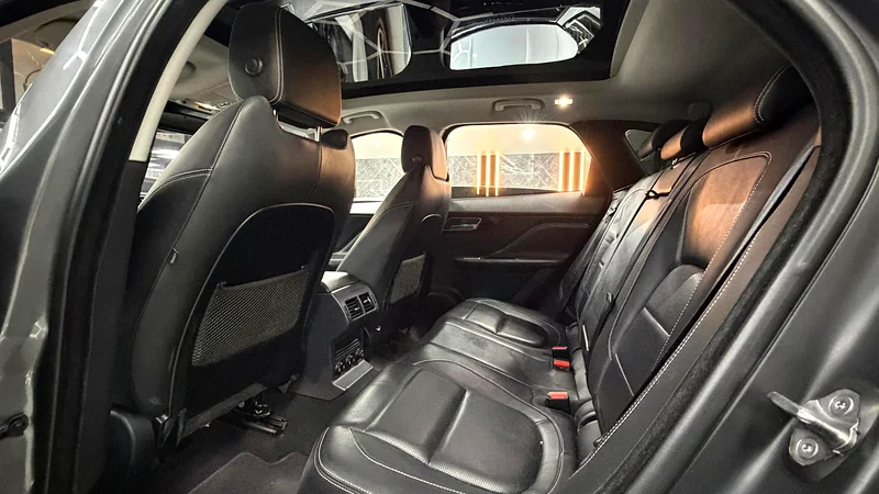 Jaguar F Pace 2018