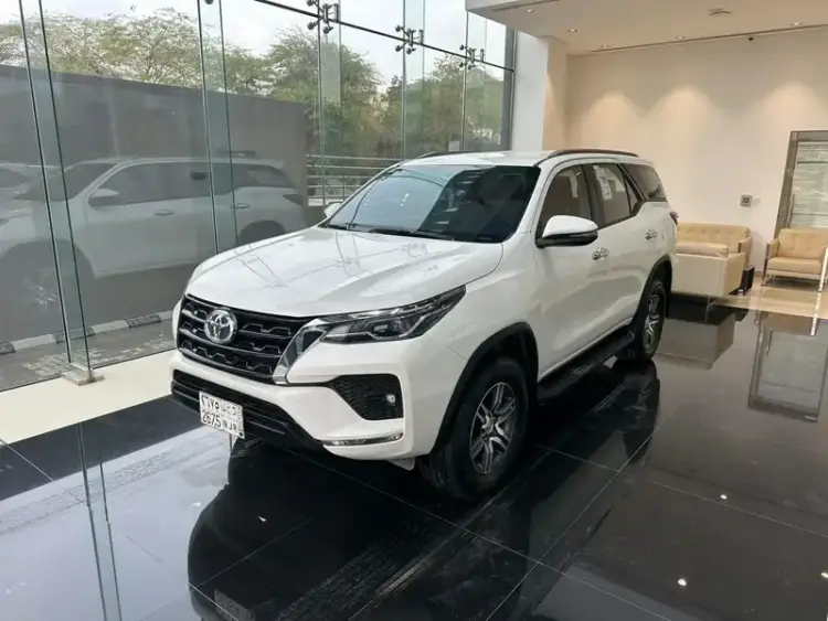 toyota toyota-fortuner image Toyota Fortuner 2022