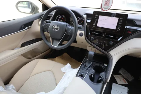 New Toyota Camry 2.5L GLE 212 HP 2023