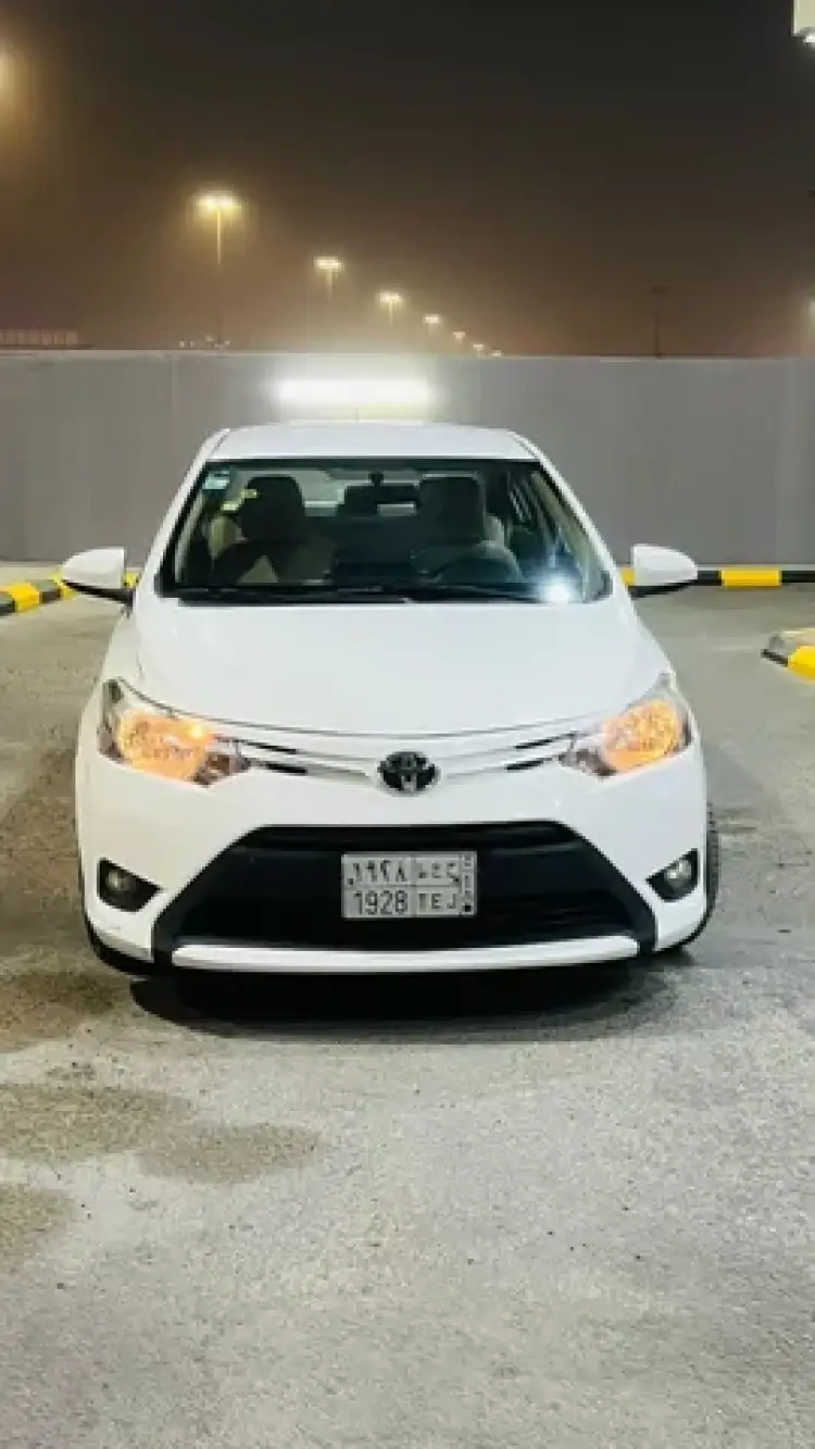 toyota toyota-yaris image Toyota Yaris 2016