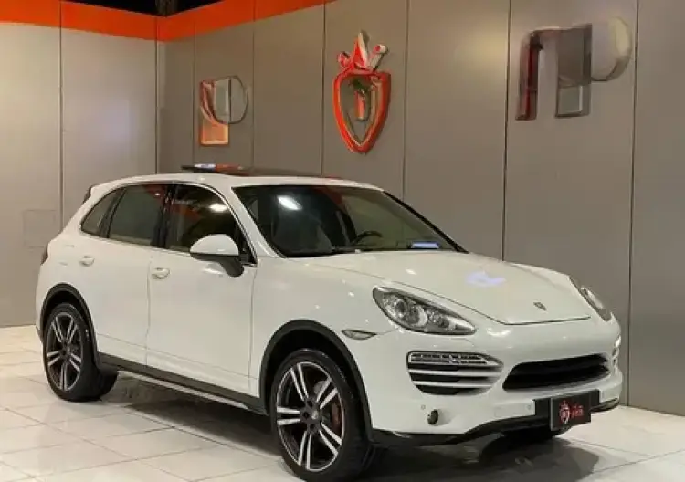 porsche cayenne image Porsche Cayenne 2014