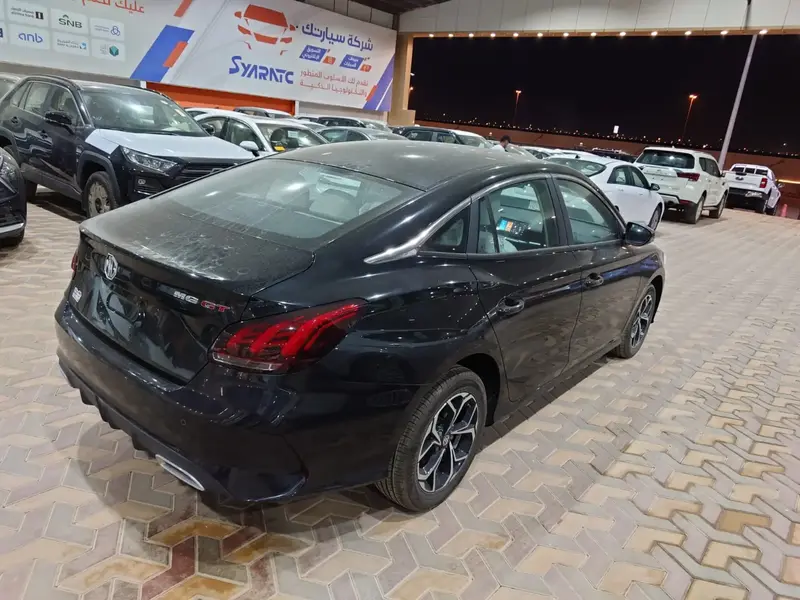 Discover undefined undefined Exterior Interior Images.Find all aspects and details of cars.