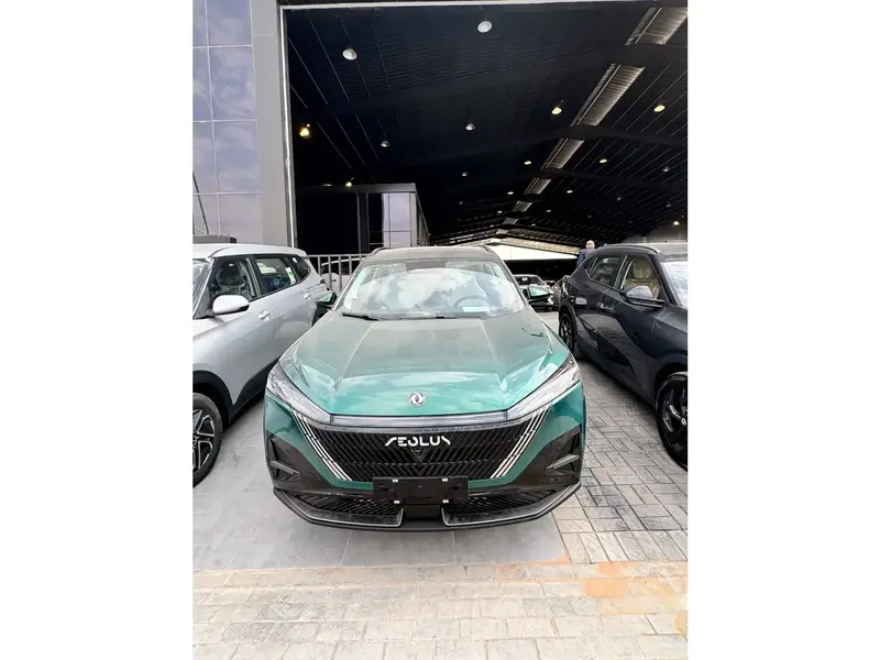 Discover undefined undefined Exterior Interior Images.Find all aspects and details of cars.
