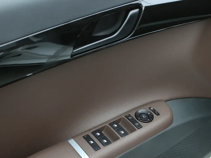 Hyundai Azera 2025