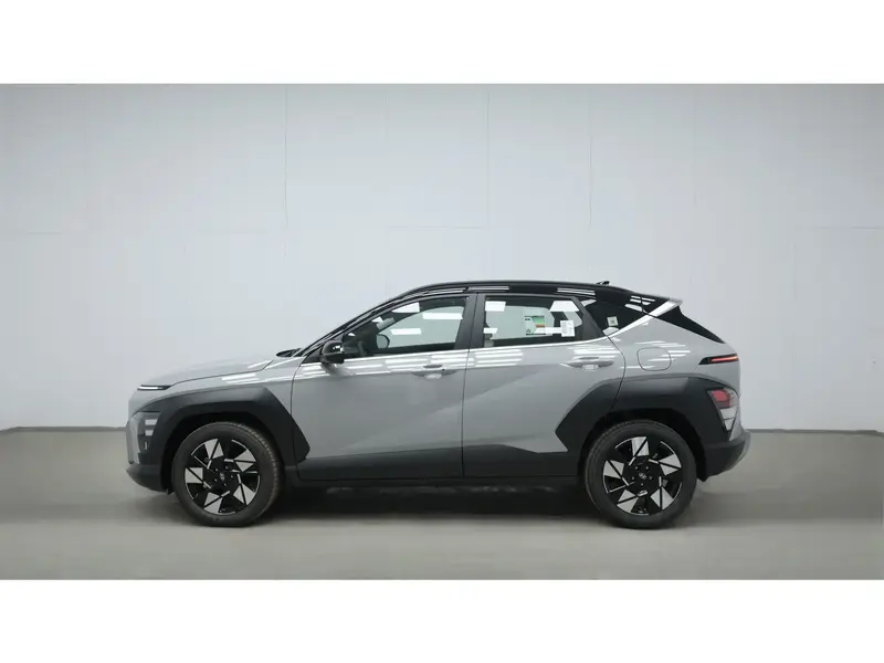 Discover undefined undefined Exterior Interior Images.Find all aspects and details of cars.