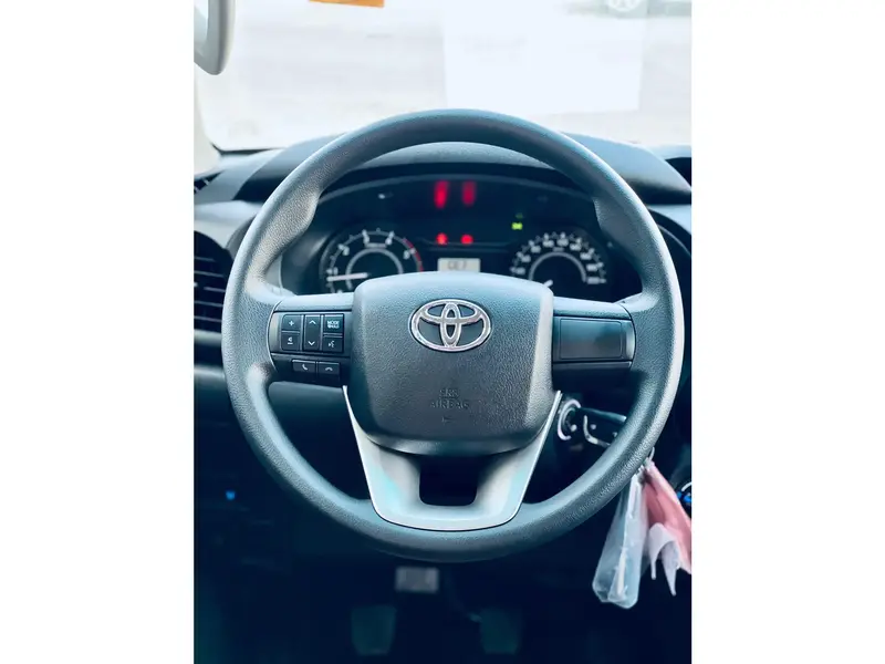 Toyota Hilux 2025