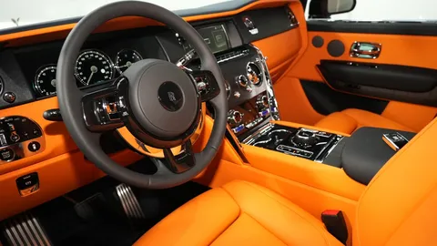 Discover undefined undefined Exterior Interior Images.Find all aspects and details of cars.