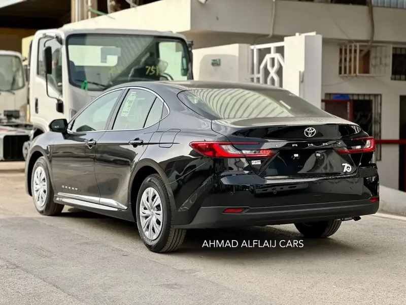 Toyota Camry 2025