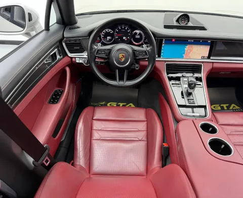 Porsche Panamera 3.0L Base 2021