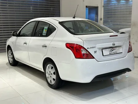 Discover undefined undefined Exterior Interior Images.Find all aspects and details of cars.