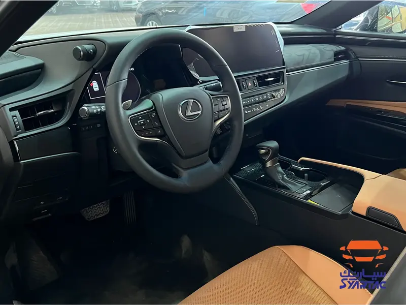 Lexus ES 2024