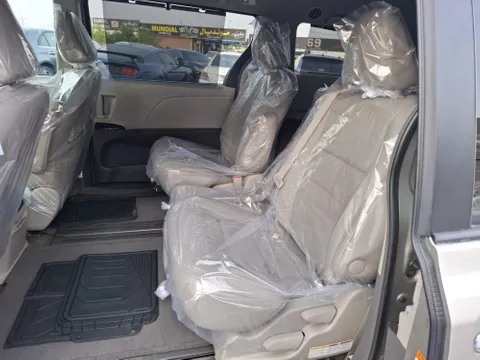 Toyota Sienna 2017