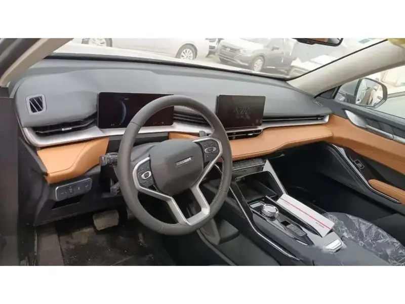 Discover undefined undefined Exterior Interior Images.Find all aspects and details of cars.