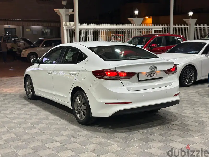 هيونداي إلانترا 2017