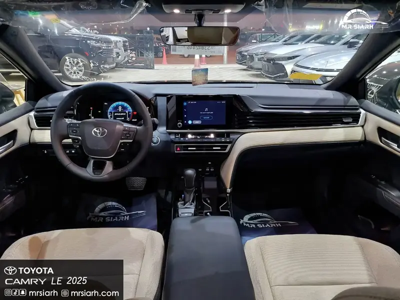 Toyota Camry 2025