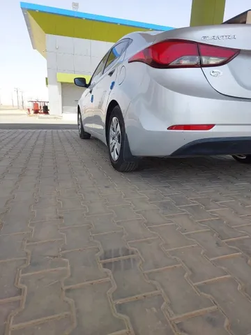 Hyundai Elantra 2016