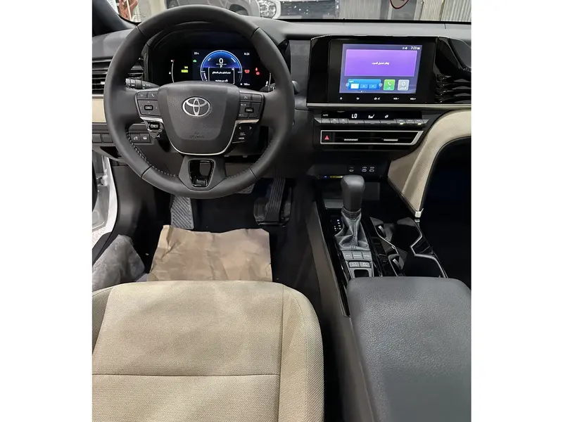 Toyota Camry 2025