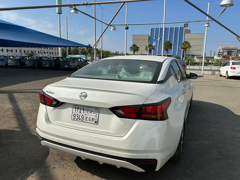 Nissan Altima 2022