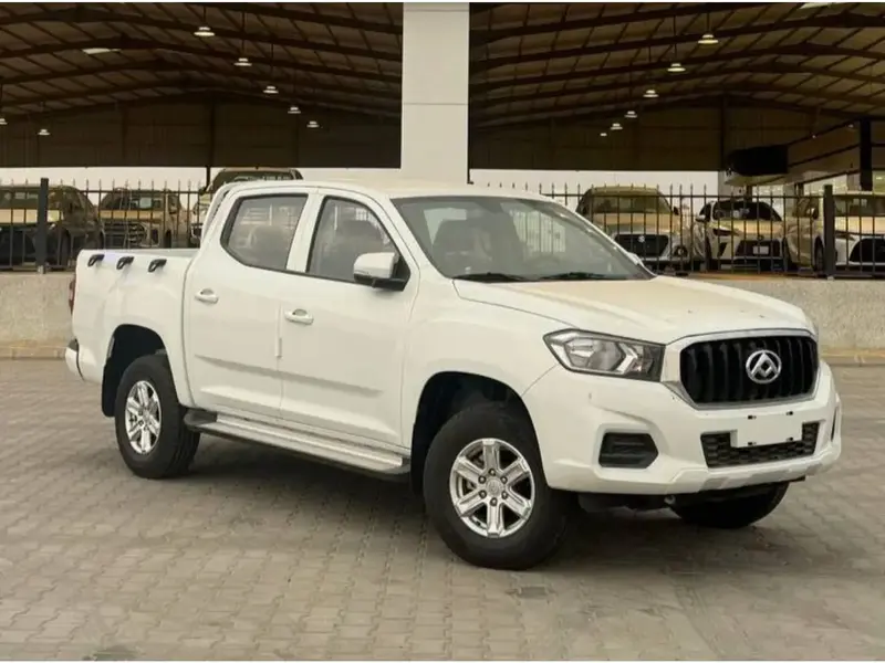 Discover undefined undefined Exterior Interior Images.Find all aspects and details of cars.